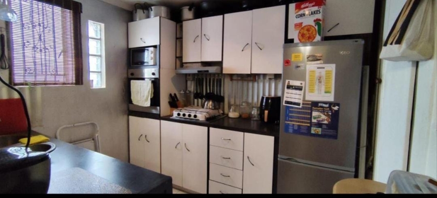 2 Bedroom Property for Sale in Manenberg Western Cape